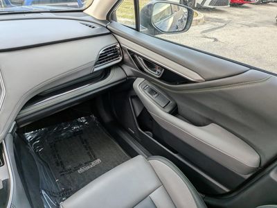 2025 Subaru Outback — photo 17 view
