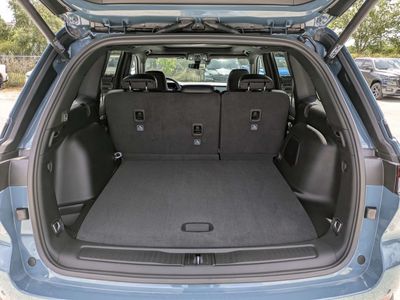 2026 Jeep Grand Cherokee — photo 12 view