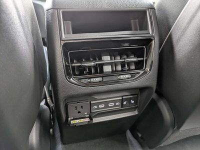 2026 Jeep Grand Cherokee — photo 15 view