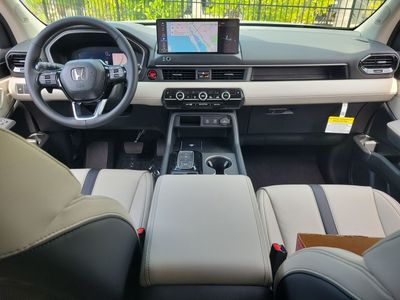 2026 Honda Pilot — photo 12 view