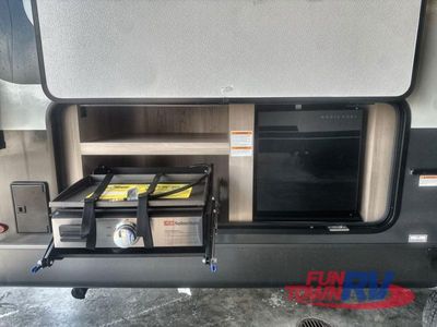 2026 Forest River RV Rockwood Mini Lite — photo 7 view