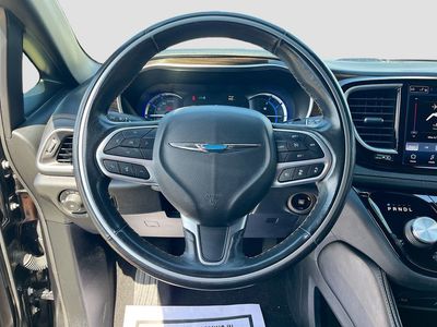 2021 Chrysler Pacifica Hybrid - Photo 11