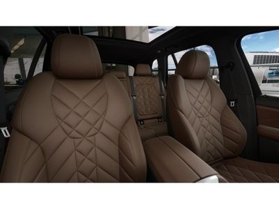 2026 BMW X5 — photo 11 view