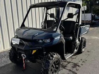 2026 Can-Am® Defender XT HD9 — front three-quarter view