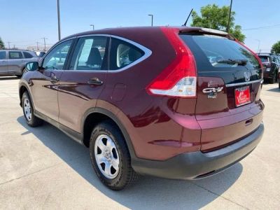 2014 Honda CR-V — rear three-quarter view