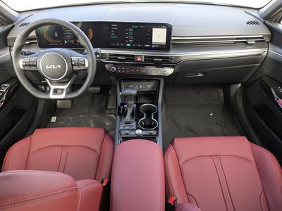 2026 Kia K5 — photo 17 view