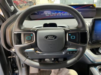 2026 Ford Expedition — photo 11 view