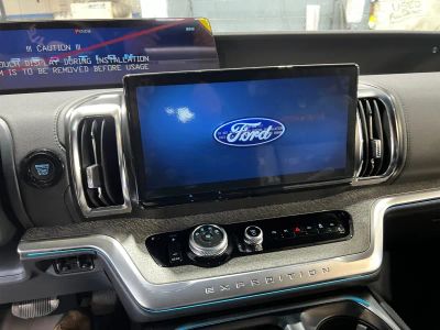 2026 Ford Expedition — photo 12 view