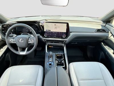 2026 Lexus TX - Photo 17