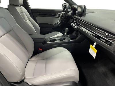 2026 Honda Civic Hatchback Hybrid - Photo 28