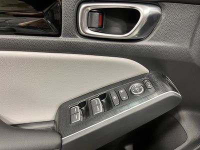 2026 Honda Civic Hatchback Hybrid - Photo 15