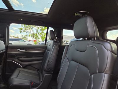 2026 Jeep Grand Cherokee L - Photo 8