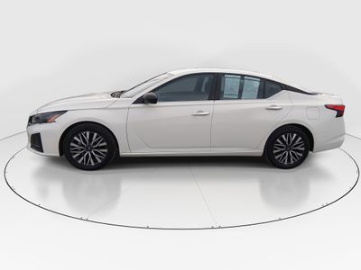 2025 Nissan Altima — interior view