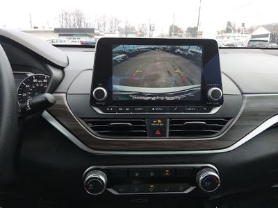 2025 Nissan Altima — photo 16 view