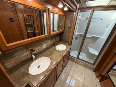 2016 Tiffin Motorhomes Phaeton - Photo 31