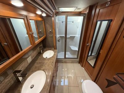 2016 Tiffin Motorhomes Phaeton - Photo 30