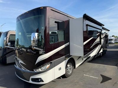 2016 Tiffin Motorhomes Phaeton - Photo 4