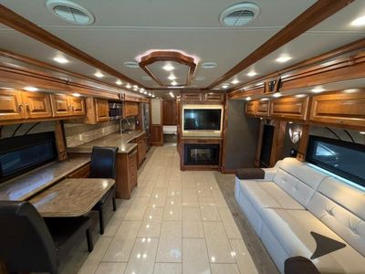 2016 Tiffin Motorhomes Phaeton - Photo 9