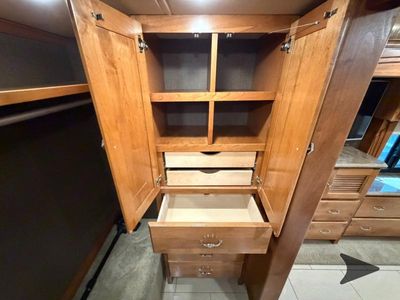 2016 Tiffin Motorhomes Phaeton - Photo 28