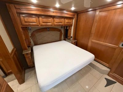 2016 Tiffin Motorhomes Phaeton - Photo 22
