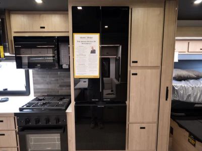 2026 Grand Design LINEAGE SERIES F - Photo 11