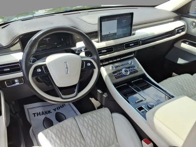 2020 Lincoln Aviator — detail view
