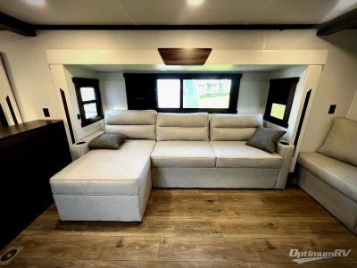 2027 Forest River Cedar Creek — photo 8 view