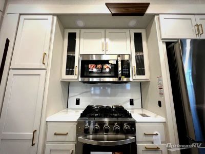 2027 Forest River Cedar Creek — photo 13 view