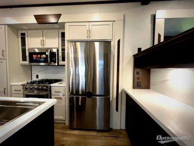 2027 Forest River Cedar Creek — photo 14 view