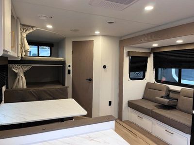 2026 Grand Design Transcend Xplor — photo 17 view