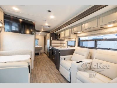 2025 Thor Motor Coach Luminate - Photo 14