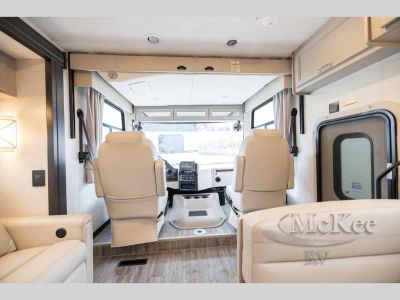 2025 Thor Motor Coach Luminate - Photo 13
