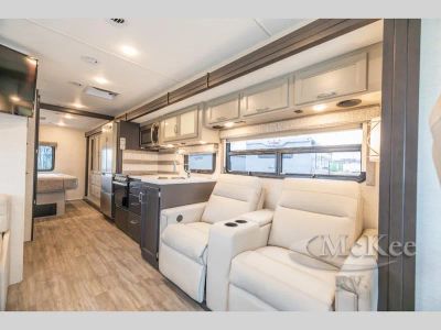 2025 Thor Motor Coach Luminate - Photo 21
