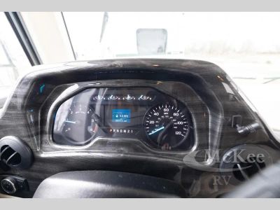 2025 Thor Motor Coach Luminate - Photo 8