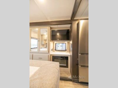 2025 Thor Motor Coach Luminate - Photo 36