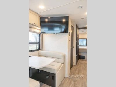 2025 Thor Motor Coach Luminate - Photo 20