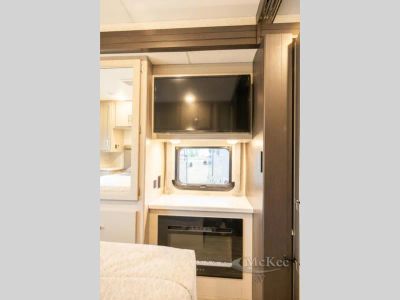 2025 Thor Motor Coach Luminate - Photo 37