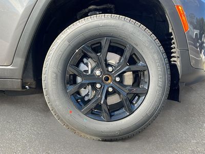 2026 Jeep Grand Cherokee — photo 28 view