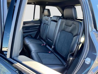 2026 Jeep Grand Cherokee — photo 23 view
