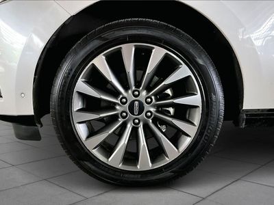 2019 Lincoln Navigator - Photo 12