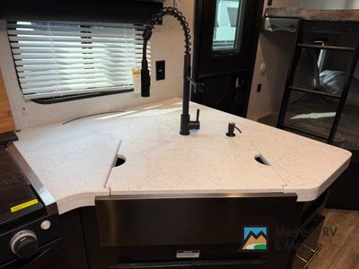2022 Forest River RV Cherokee Grey Wolf - Photo 12