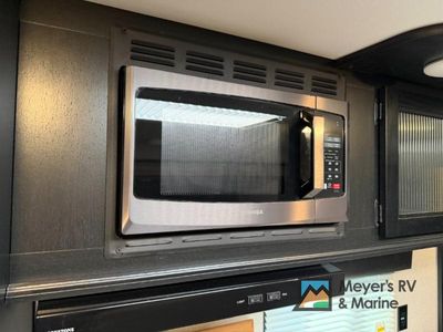2022 Forest River RV Cherokee Grey Wolf - Photo 11