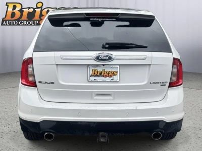 2011 Ford Edge — interior view