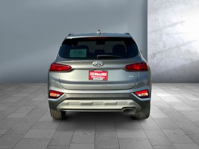 2019 Hyundai Santa Fe — detail view