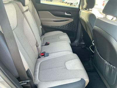 2019 Hyundai Santa Fe — photo 18 view