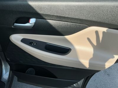 2019 Hyundai Santa Fe — photo 19 view