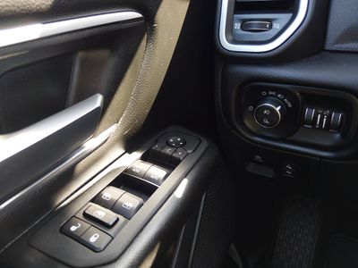 2025 Ram 1500 — photo 13 view
