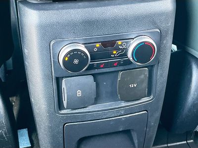 2022 Ford Explorer — photo 25 view