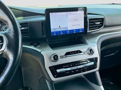 2022 Ford Explorer — photo 15 view