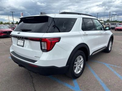 2025 Ford Explorer — detail view